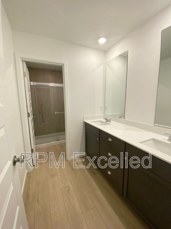 Building Photo - 14539 203rd Ave E