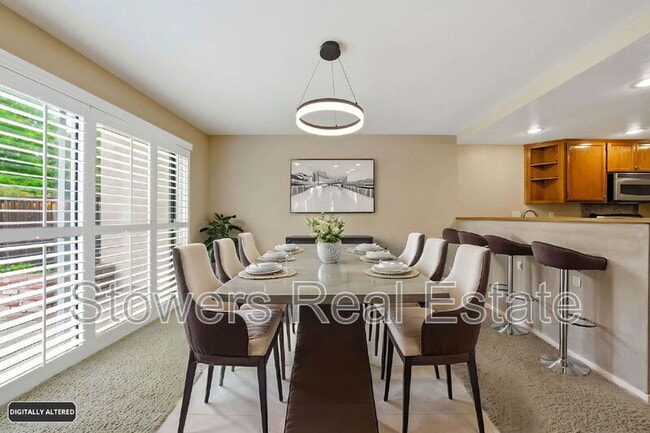 Building Photo - 350 Bellflower Dr