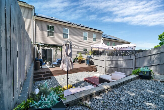 Building Photo - 5213 D St SE