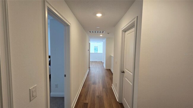 Building Photo - 2268 Broadbrook Dr