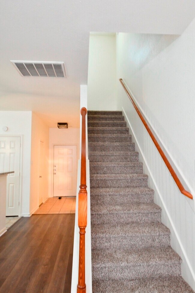 Building Photo - 13070 Lawsons Creek Ln