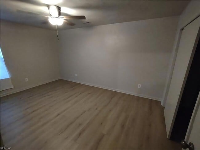 Building Photo - 6080 Camellia Dr