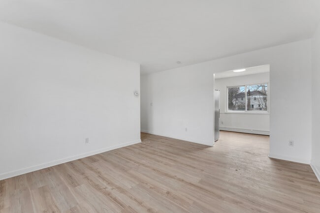 Building Photo - 4518 Washington Square Dr