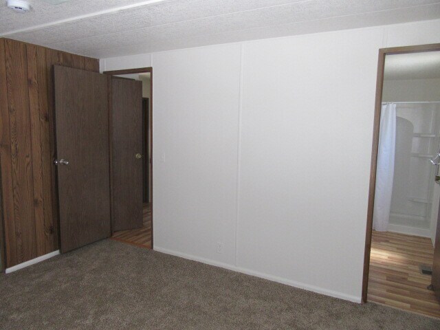 Building Photo - 644 31 Rd