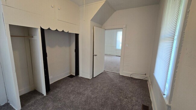 Building Photo - 3 Bed - 2 Bath Home, Muncie's North Side!