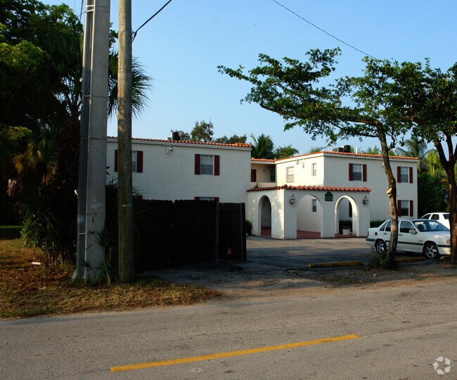 Building Photo - 16 SW 9th St Ft. Lauderdale, FL 33315