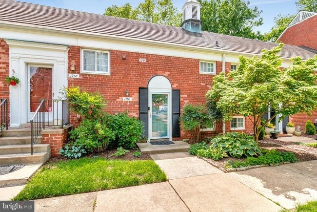 Building Photo - 1760 Preston Rd