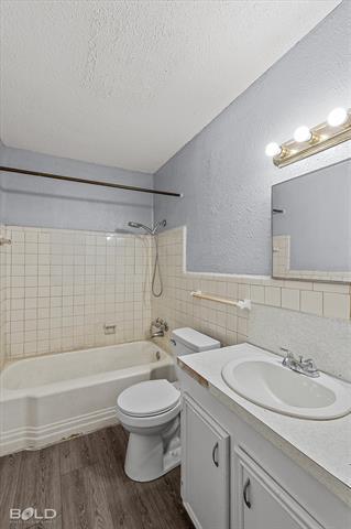 Building Photo - 2754 Lakehurst Ave