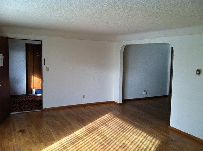 Interior Photo - 5120COLBYAVE