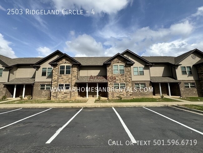 Building Photo - 2503 Ridgeland Cir