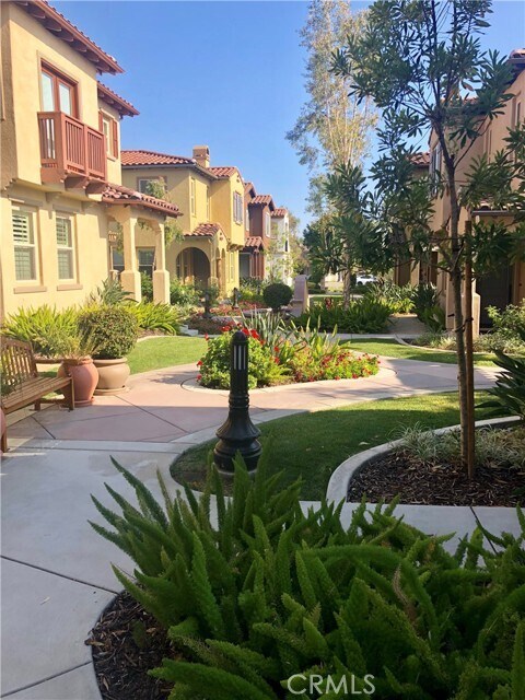 Building Photo - 1107 Ohio Way