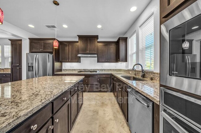 Building Photo - 3008 Lighthouse Ln