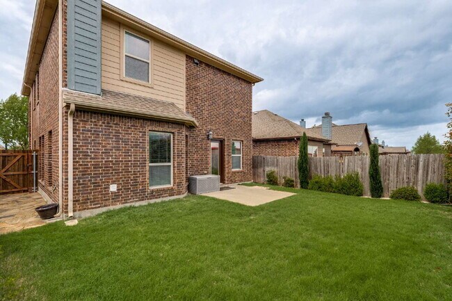 Building Photo - Modern Suburban Retreat in the Heart of McKinney