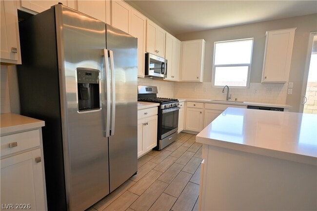 Building Photo - 10205 Starlit Cyn Ct