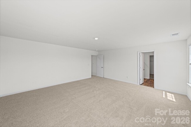 Building Photo - 204 Calvin Crk Dr