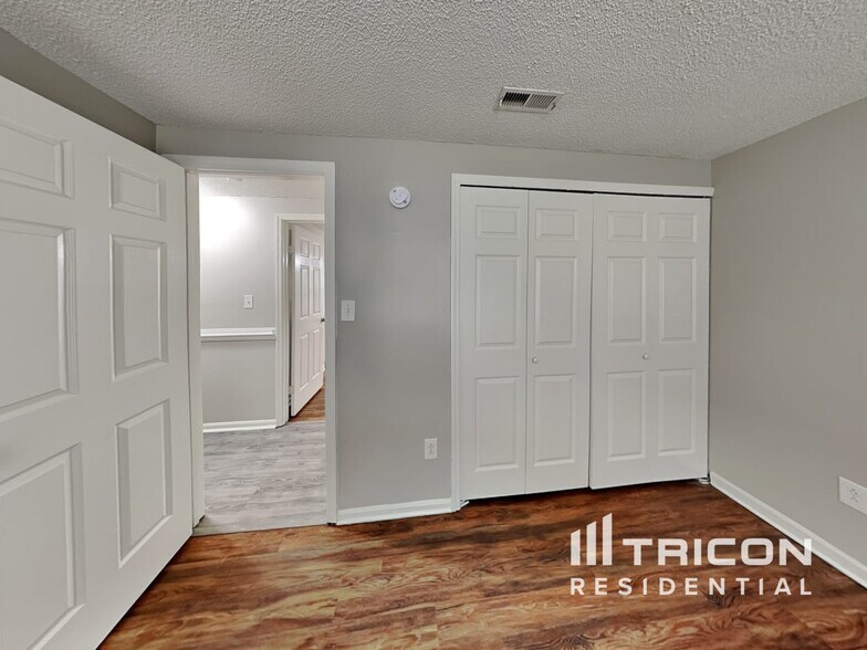 Building Photo - 4815 Harri Ann Dr