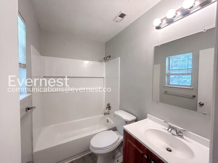 Building Photo - 2510 Corner Shoals Dr