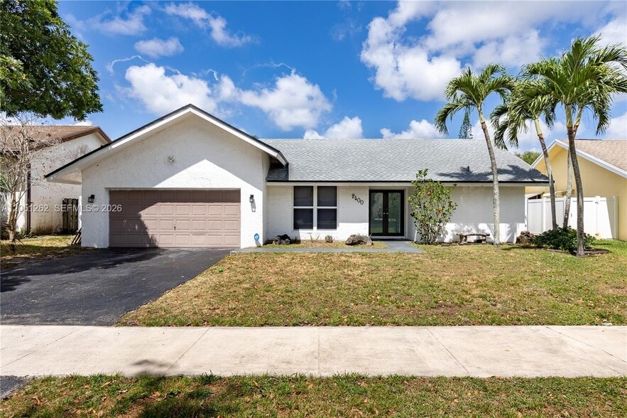 Building Photo - 2400 NW 103rd Ave