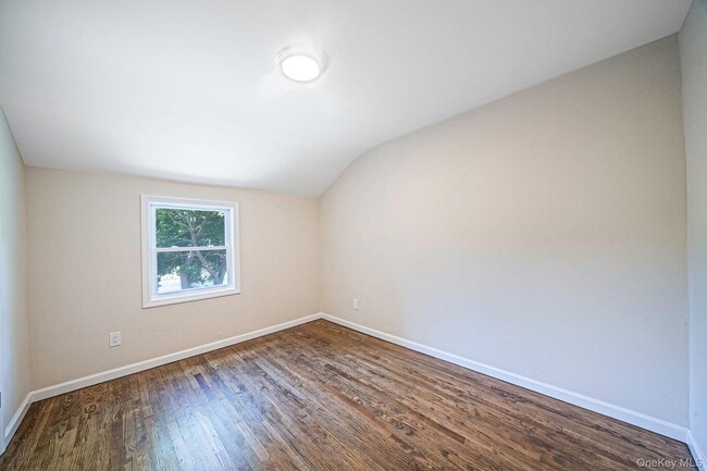 Building Photo - 610 Americus Ave