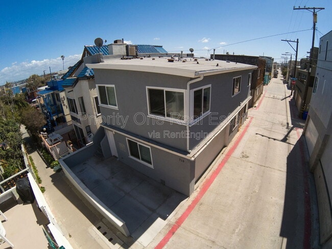 Building Photo - 713 Venice Ct.