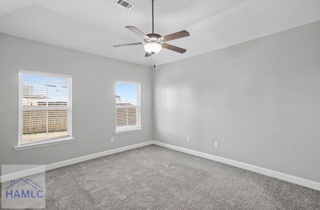 Building Photo - 147 Rimes Ave SE