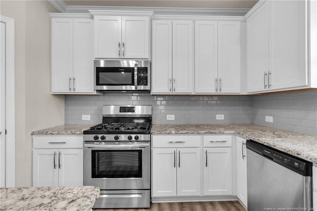 Building Photo - 5344 Debut Ave