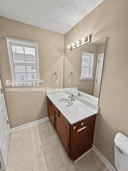 Building Photo - 5170 Hickory Hollow Pkwy