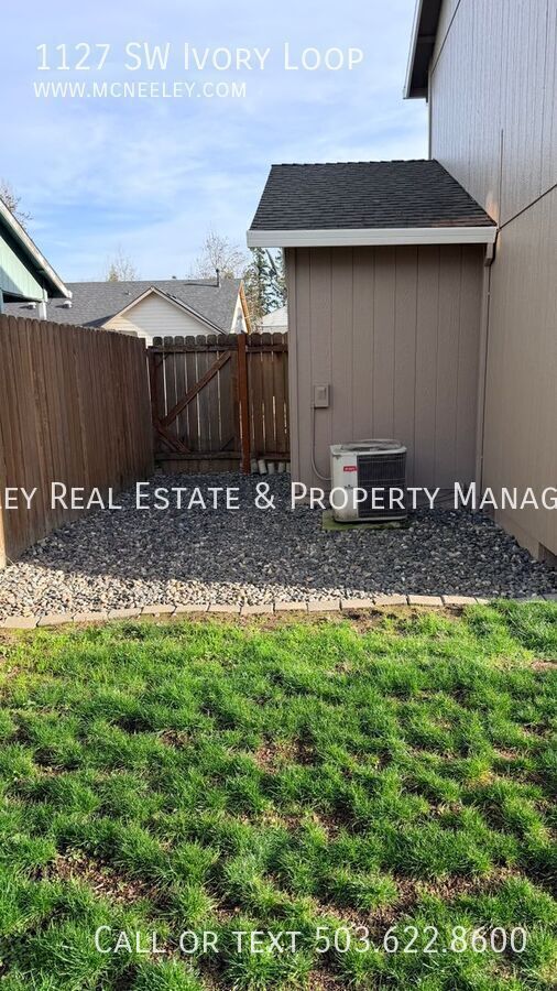 Building Photo - 1127 SW Ivory Loop