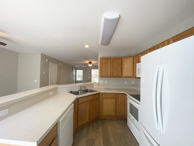 Building Photo - Mill Creek Townhome for Rent!