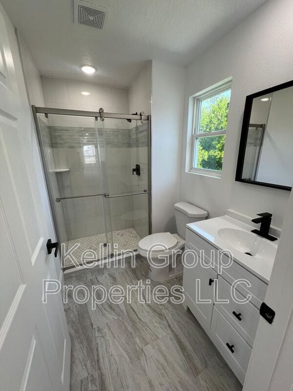 Building Photo - 1334 Salisbury Dr