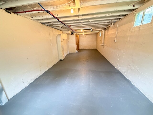 Building Photo - 840 Martin St