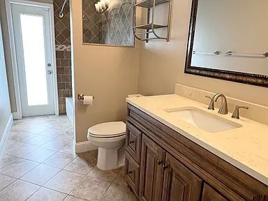 Building Photo - Spacious Luxury Pool Home | 4BR + Office + 3-Car Garage