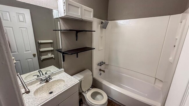 Building Photo - 501 Hardin Ct