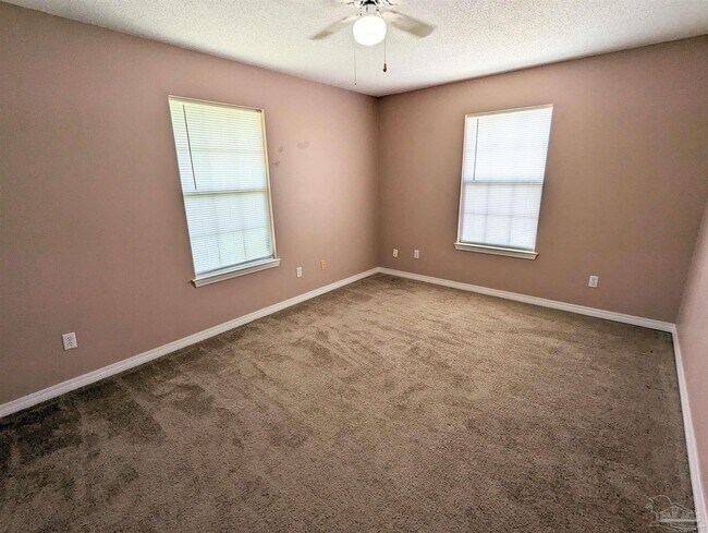 Building Photo - 7415 Lillie Ln