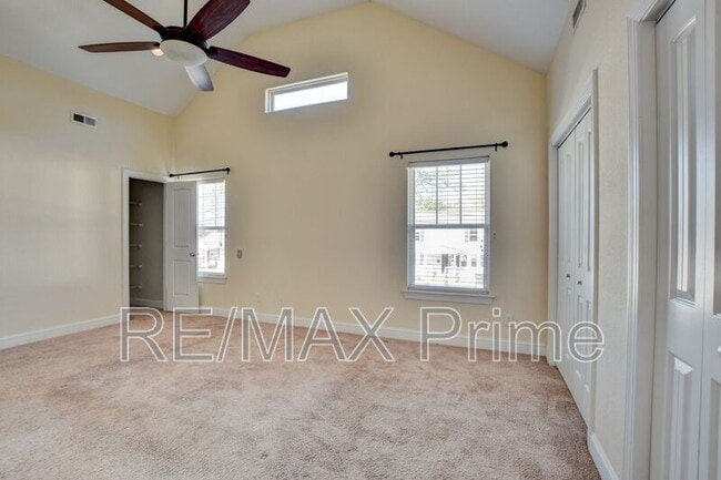 Building Photo - 4923 Krick St