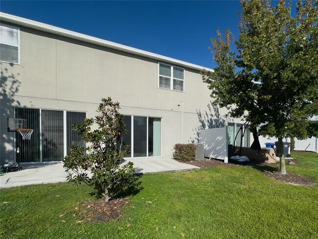Building Photo - 7042 Summer Holly Pl