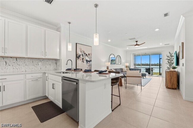 Building Photo - 11751 Venetian Lagoon Dr