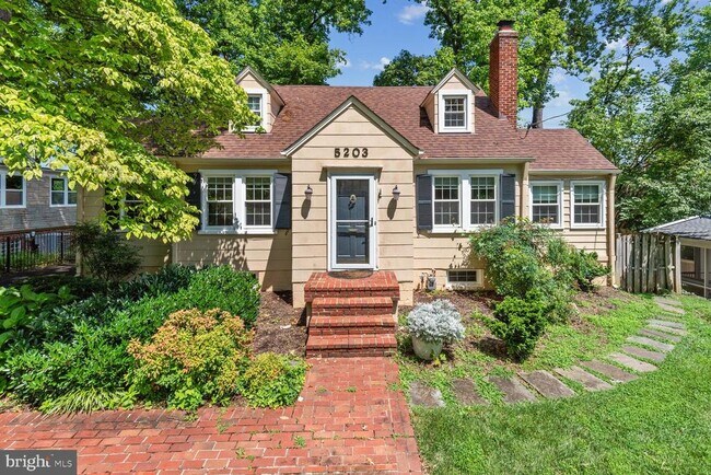 Building Photo - 5203 Elsmere Ave