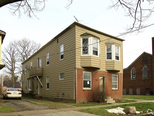 Primary Photo - 16413 Arcade Rd