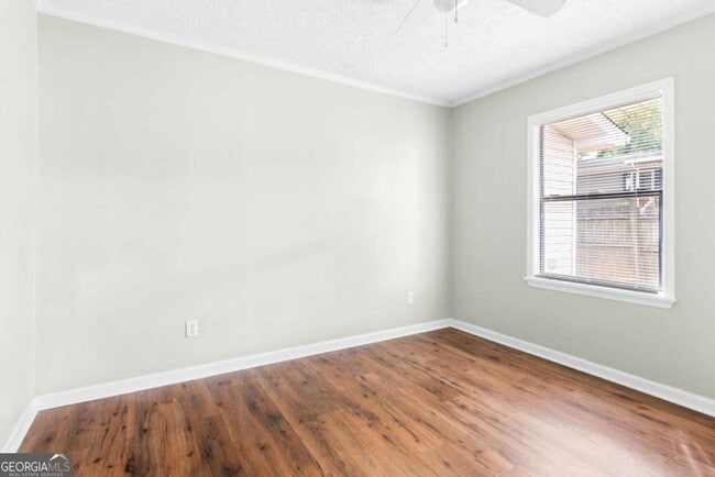 Building Photo - 2051 College Ave NE