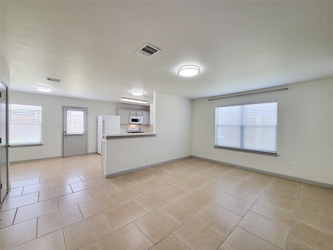 Building Photo - 19022 Yellow Thrush Dr