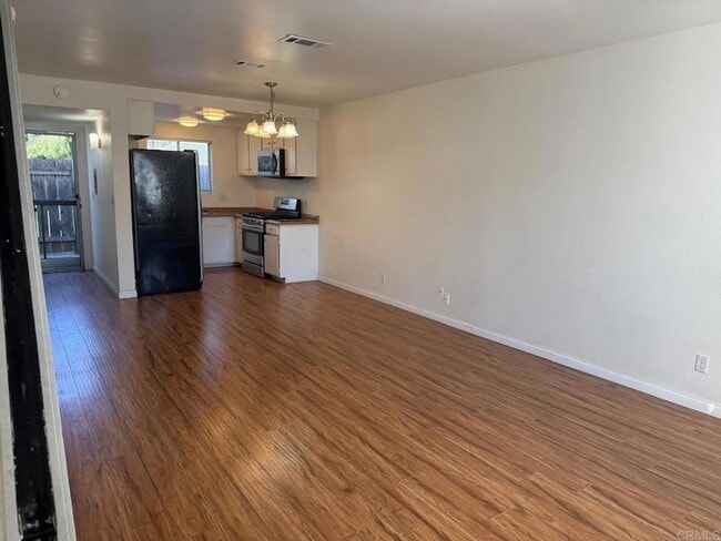 Building Photo - 5130 N River Rd