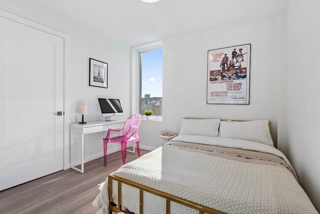 Building Photo - 1 Lenox Rd