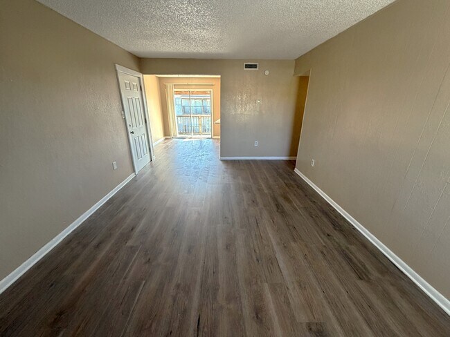 Building Photo - 2785 L B McLeod Rd