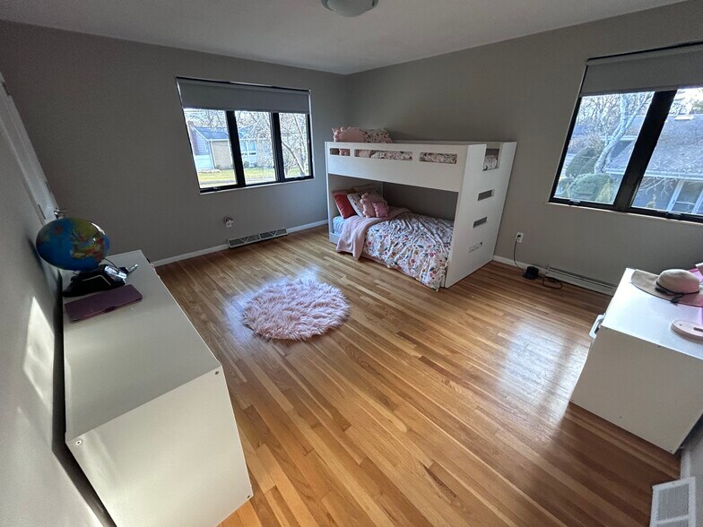 Building Photo - 44 Marla Cir