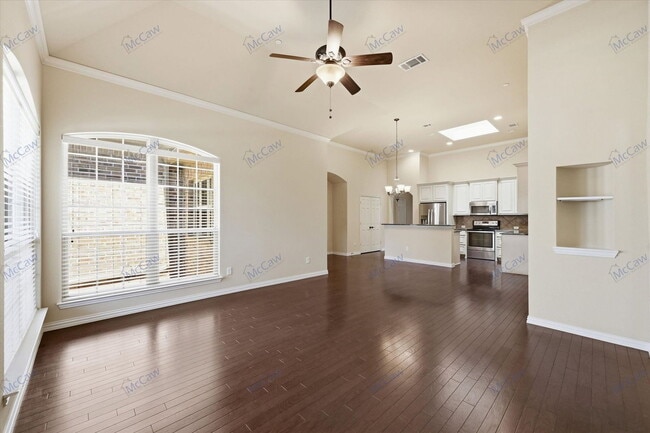 Building Photo - 5629 Hummingbird Ln