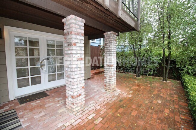 Building Photo - Charming Mill Valley Home with Backyard Office – Prime Boyle Park Location, Just a 5-Minute Walk ...