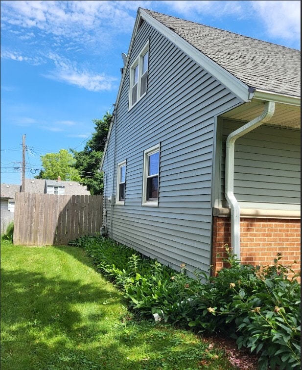 Building Photo - W158N9026 Charles Dr
