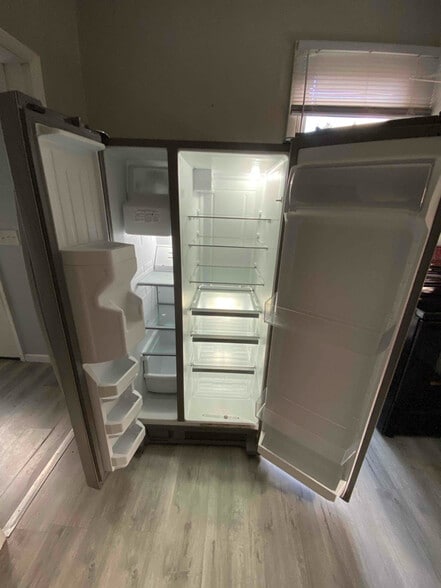 Building Photo - 411 Central Ave