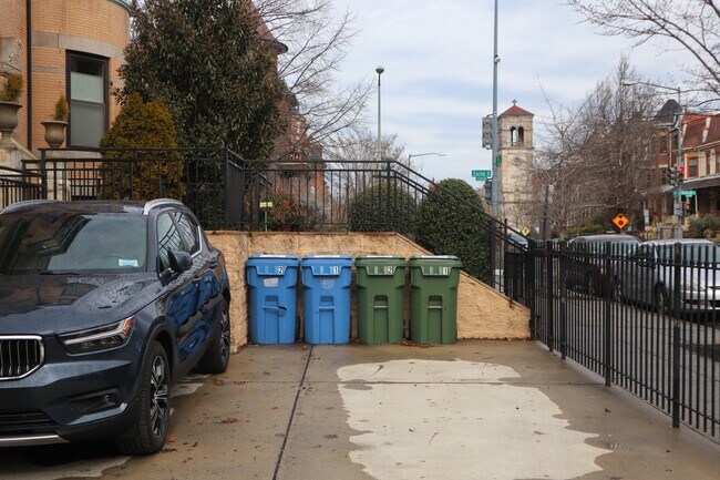 Building Photo - 1300 Euclid St NW